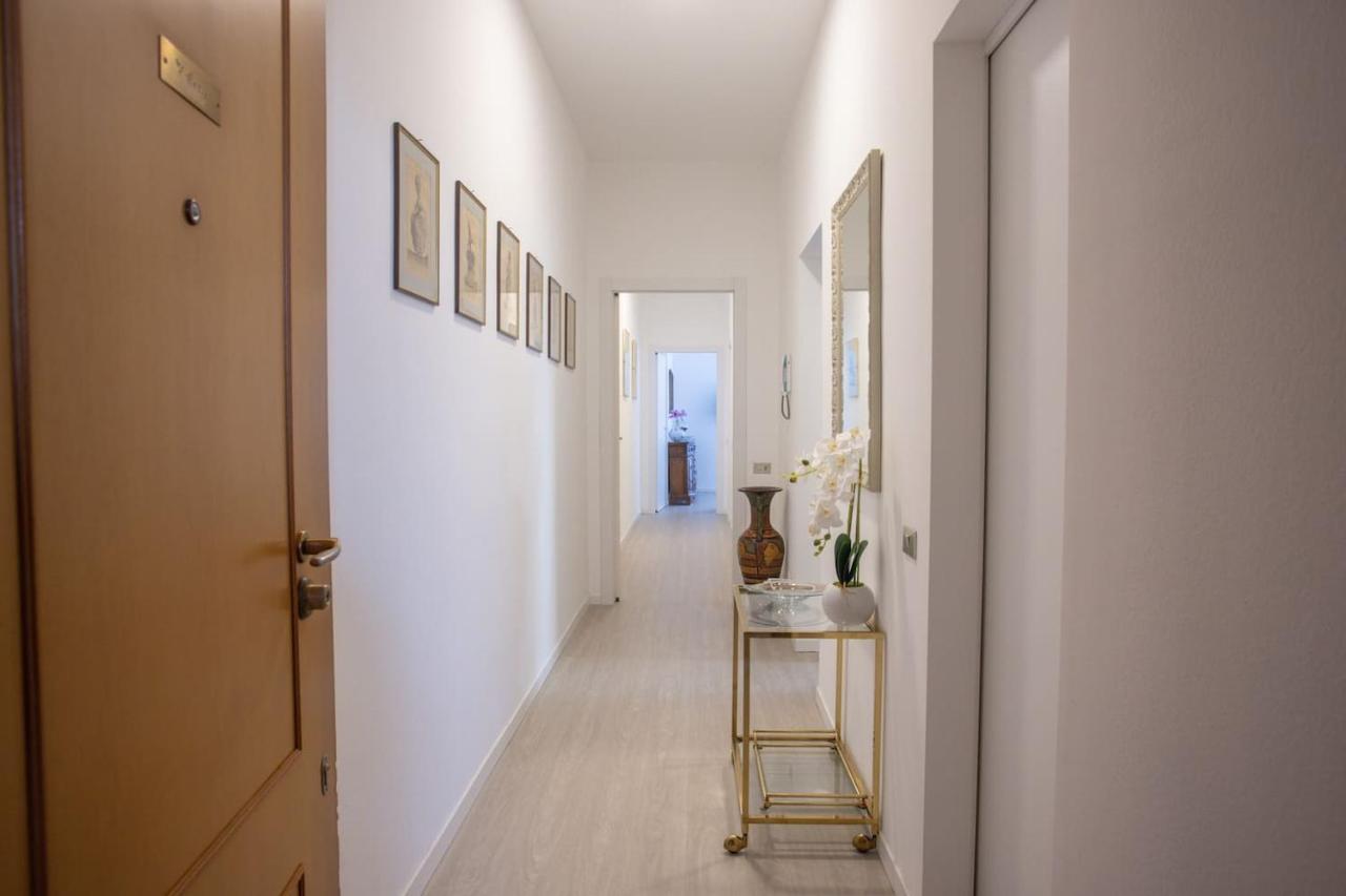Fiorina Apartment Saronno Bagian luar foto
